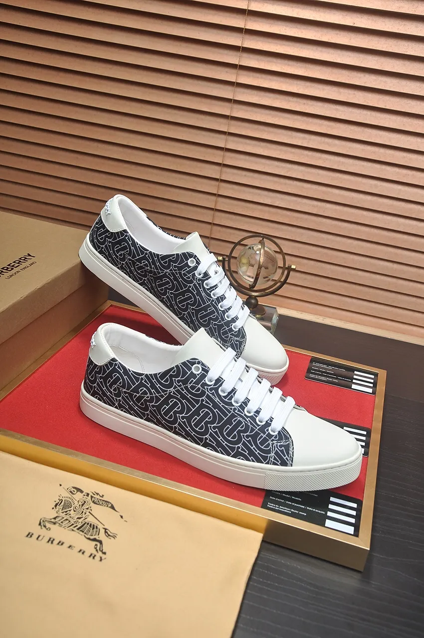 Men's shoes💰480💶[Burberry] (cowhide lining) classic low-top sneakers｜Imported cowhide with classic plaid fabric｜Cow leather lining｜Original outsole｜Fine workmanship and comfortable to wear Size: 38-44 (customized at 45)